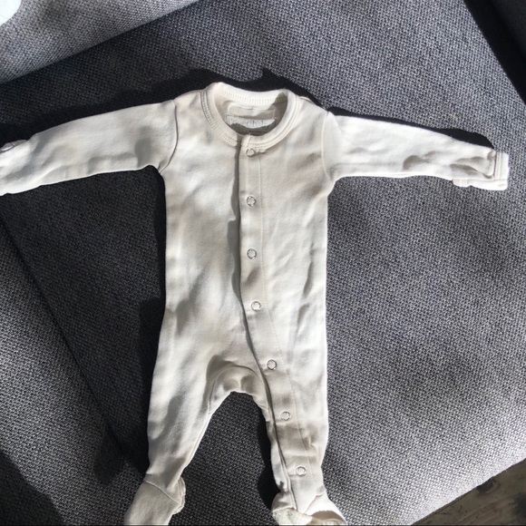 lovedbaby Other - Organic baby footie